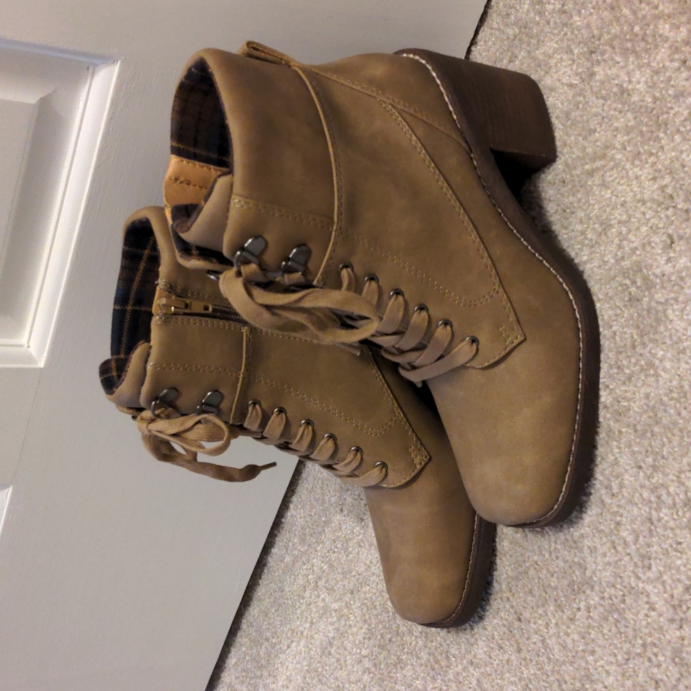 Crown Vintage Brown Ankle Boots